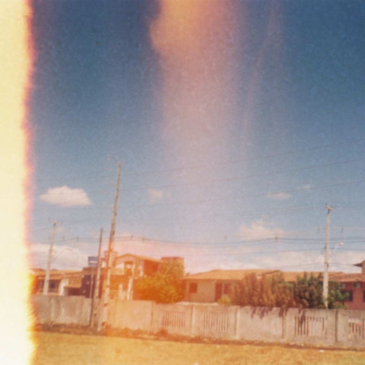 Sobre abacaxi, canal e meias&nbsp;pretas