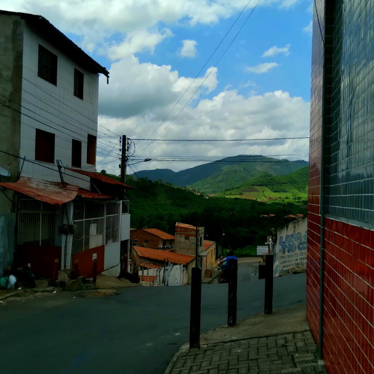 Deitar no chão gelado, ou a felicidade… é
